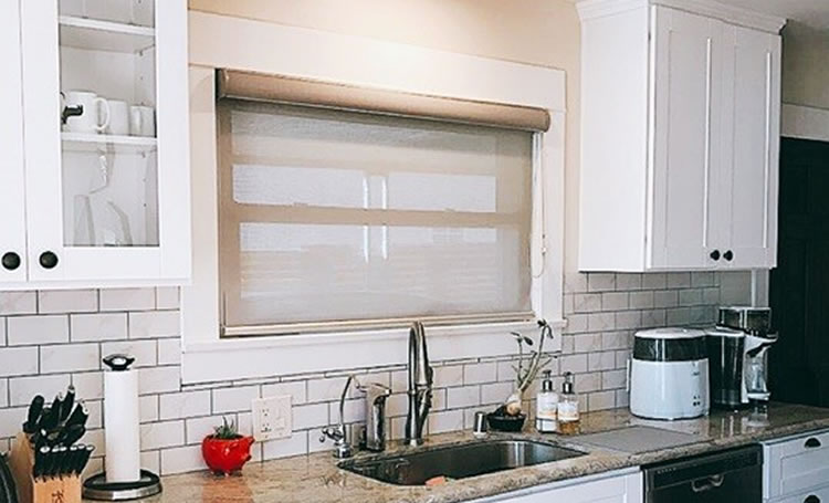 sample customer kitchen blinds