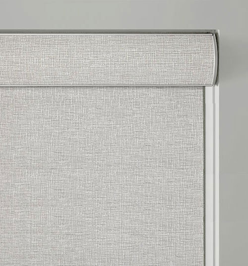 Medium and Large Cassettes provide a seamless finish for a modern look. Comes with matching fabric insert.
