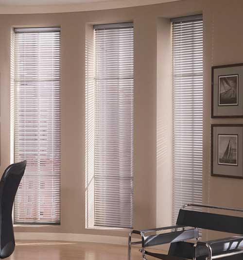 Riviera 1/2" metal blind shown in color White