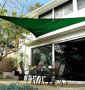 Coolaroo Coolhaven Shade Sail: 12-foot Triangle