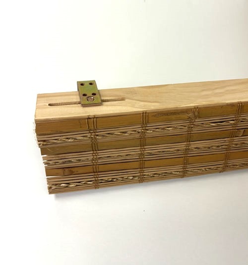 Woven wood headrail and brackets 